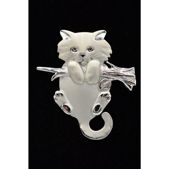 AJC Vintage Cat Pin Brooch Brushed Silver Cute Hanging Tree Branch Signed Bin8 - Picture 1 of 10